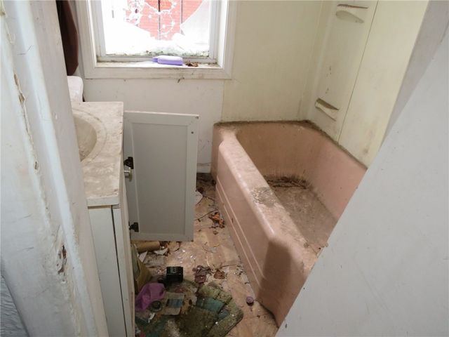 600 Ella St, Wilkinsburg, PA 15221