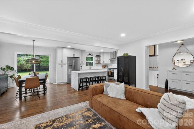 1910 Wensley Drive, Charlotte, NC 28210