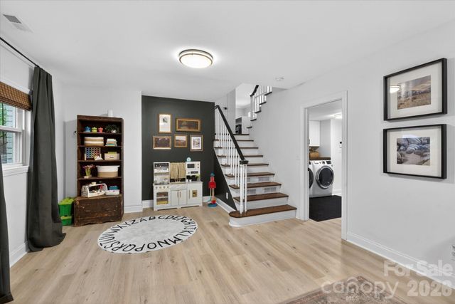1910 Wensley Drive, Charlotte, NC 28210