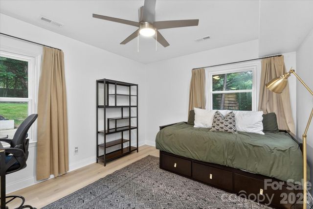 1910 Wensley Drive, Charlotte, NC 28210