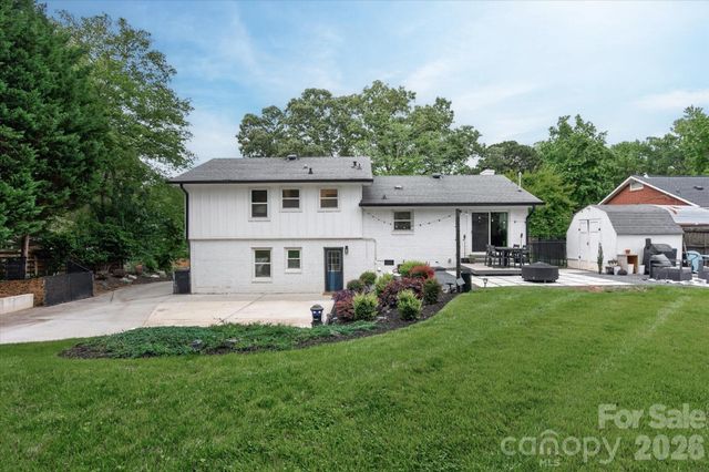 1910 Wensley Drive, Charlotte, NC 28210