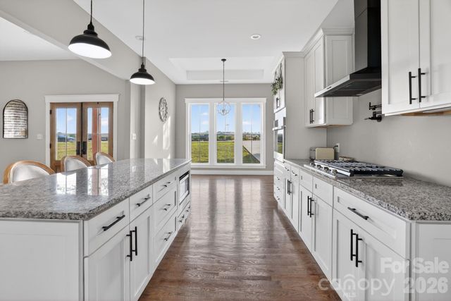 1182 Cape Hickory Road, Hickory, NC 28601