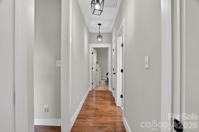 1182 Cape Hickory Road, Hickory, NC 28601