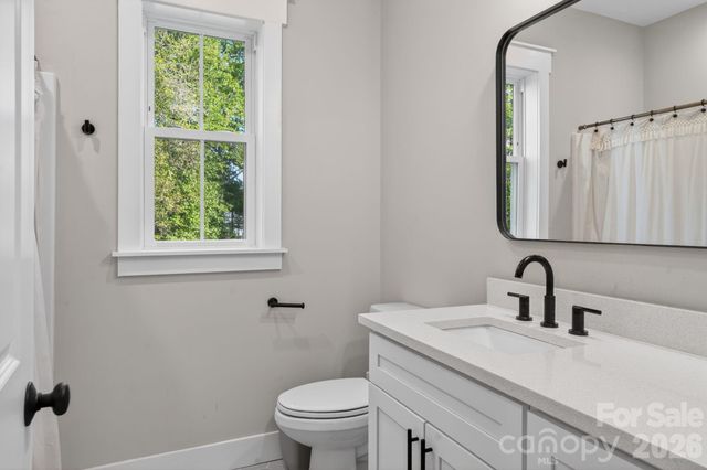 1182 Cape Hickory Road, Hickory, NC 28601