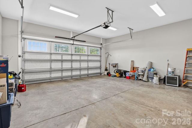 1182 Cape Hickory Road, Hickory, NC 28601