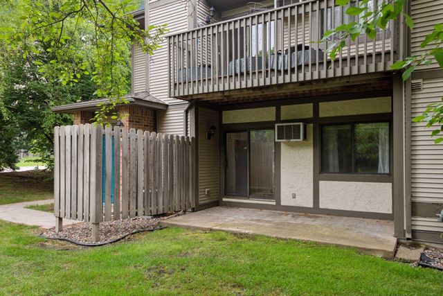 385 Shelard Parkway 103, Saint Louis Park, MN 55426
