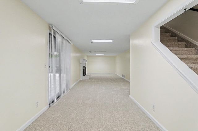 310 Valleyview Ct, Andover, KS 67002