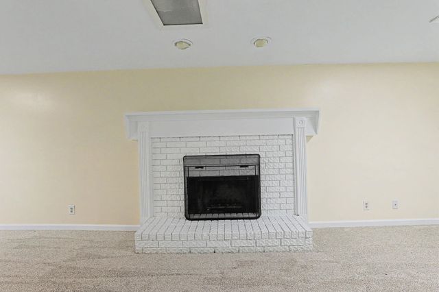 310 Valleyview Ct, Andover, KS 67002