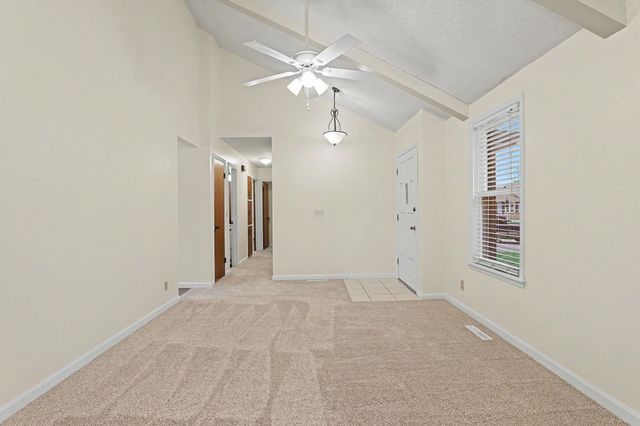 310 Valleyview Ct, Andover, KS 67002