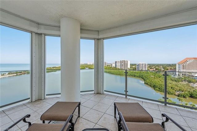 60 Seagate DR # 1606, Naples, FL 34103