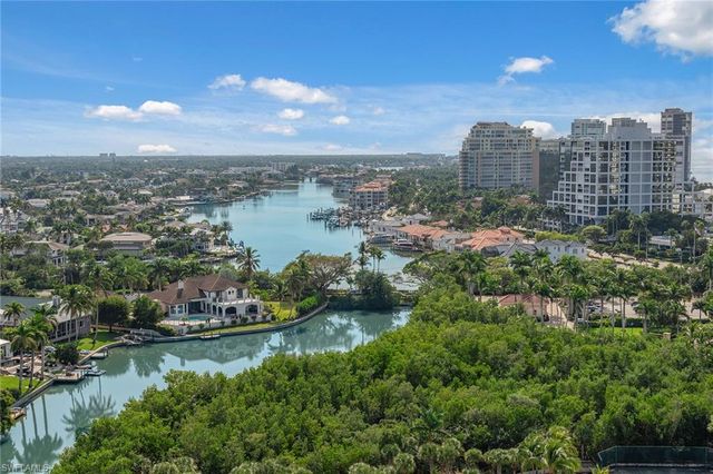 60 Seagate DR # 1606, Naples, FL 34103