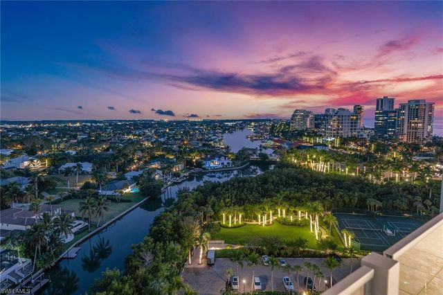 60 Seagate DR # 1606, Naples, FL 34103