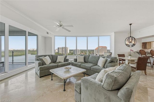 60 Seagate DR # 1606, Naples, FL 34103