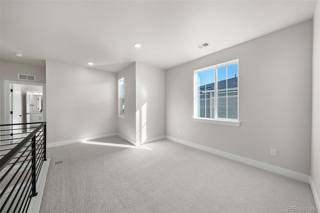 Image 16 of property listing at 7361 Goldbloom Lane, Littleton, CO 80125