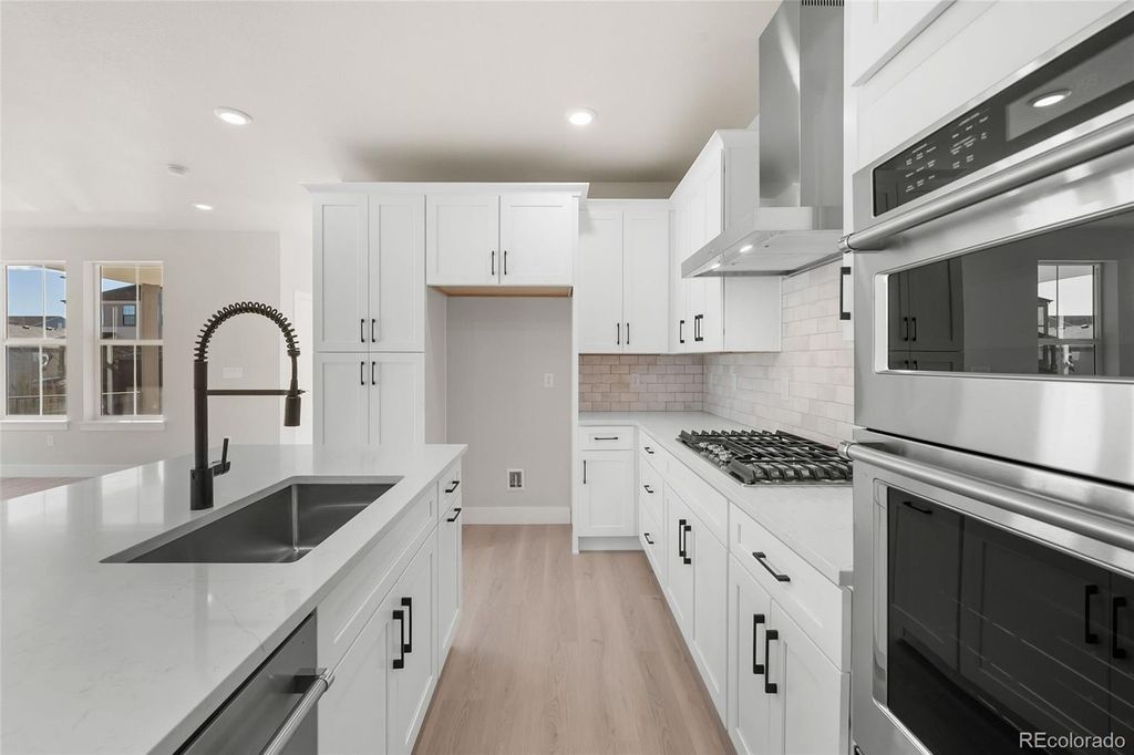 Image 31 of property listing at 7361 Goldbloom Lane, Littleton, CO 80125