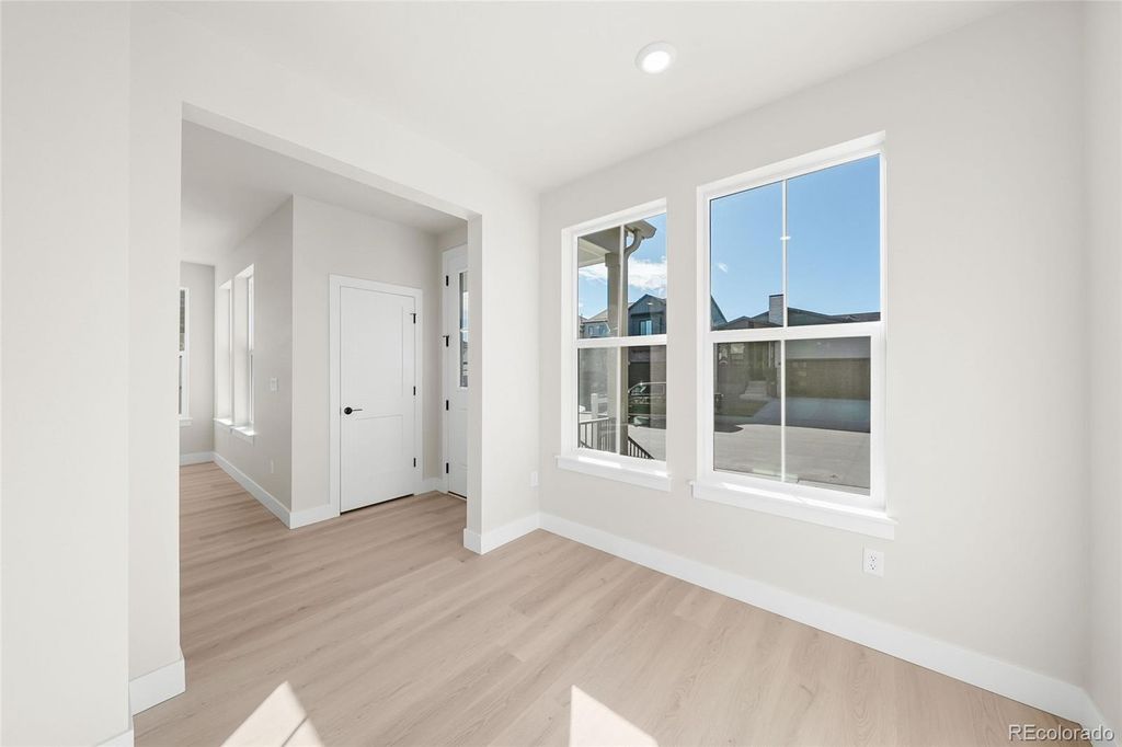 Image 6 of property listing at 7361 Goldbloom Lane, Littleton, CO 80125