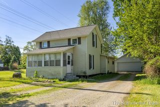 425 W Cherry Street, Wayland, MI 49348