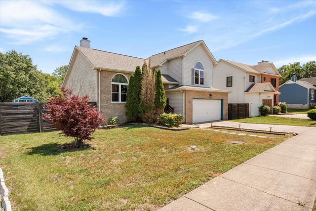708 Post Oak Dr, Antioch, TN 37013