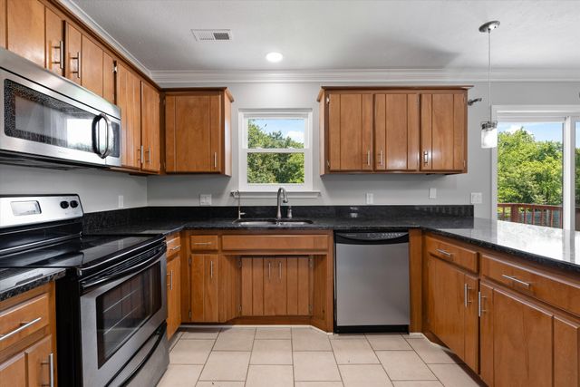 708 Post Oak Dr, Antioch, TN 37013