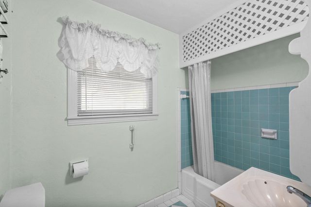 1126 Orange Street, La Marque, TX 77568