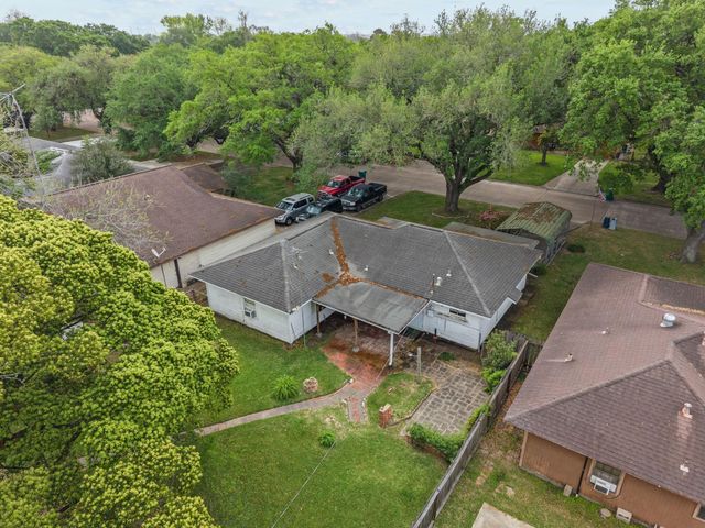 1126 Orange Street, La Marque, TX 77568