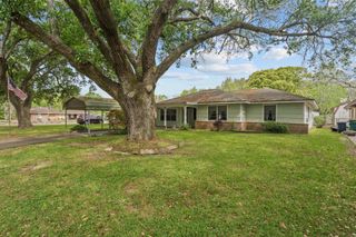 1126 Orange Street, La Marque, TX 77568