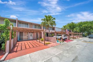 14154 Kendale Lakes Cir, Miami, FL 33183