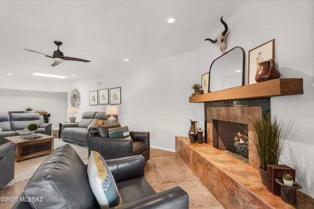 5571 N Fort Yuma Trail, Tucson, AZ 85750