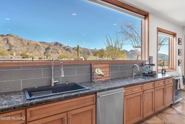 5571 N Fort Yuma Trail, Tucson, AZ 85750