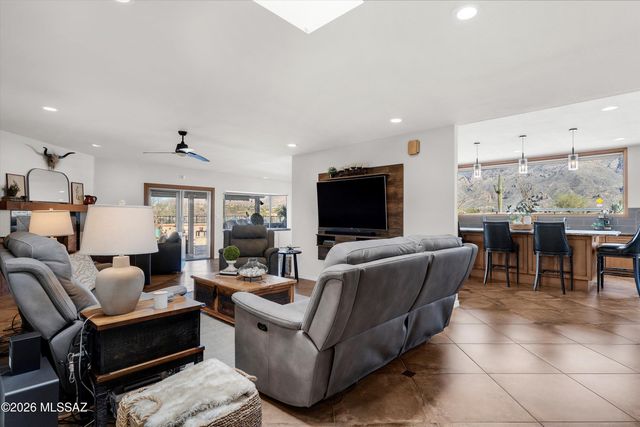 5571 N Fort Yuma Trail, Tucson, AZ 85750