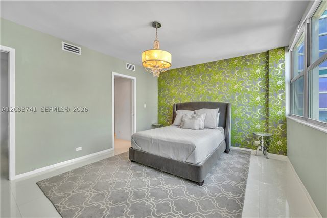 5055 Collins Ave 7A, Miami Beach, FL 33140