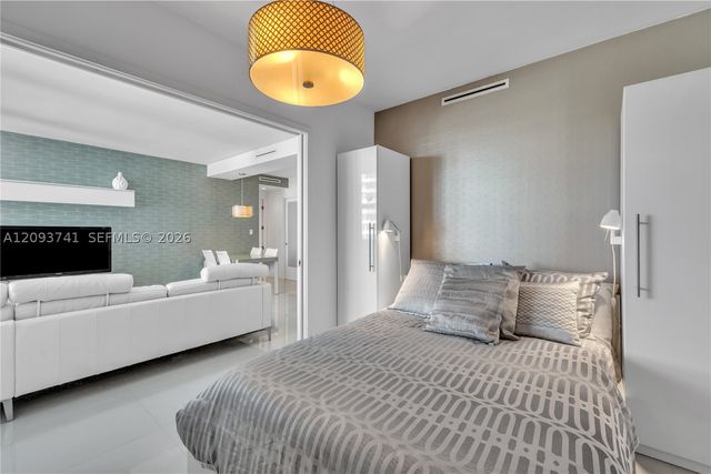 5055 Collins Ave 7A, Miami Beach, FL 33140