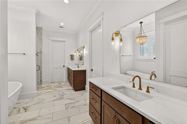 235 Kings Way, St Simons Island, GA 31522