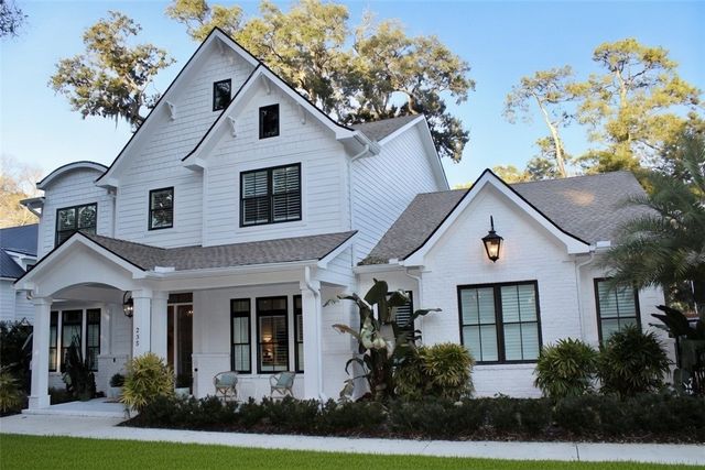 235 Kings Way, St Simons Island, GA 31522