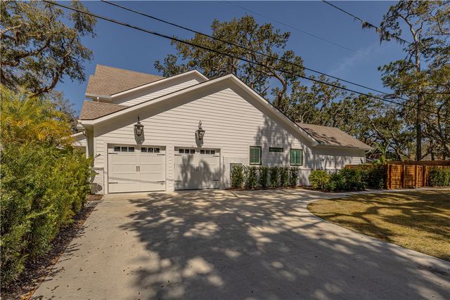 235 Kings Way, St Simons Island, GA 31522