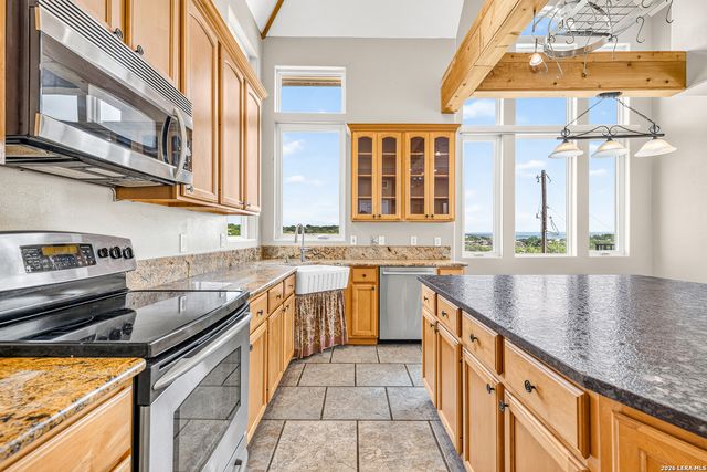 2417 CONNIE DR, Canyon Lake, TX 78133