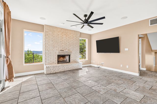 2417 CONNIE DR, Canyon Lake, TX 78133
