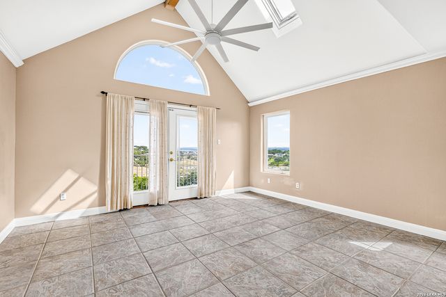 2417 CONNIE DR, Canyon Lake, TX 78133