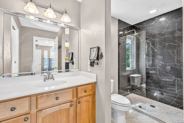 2417 CONNIE DR, Canyon Lake, TX 78133