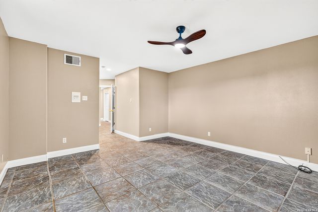 2417 CONNIE DR, Canyon Lake, TX 78133