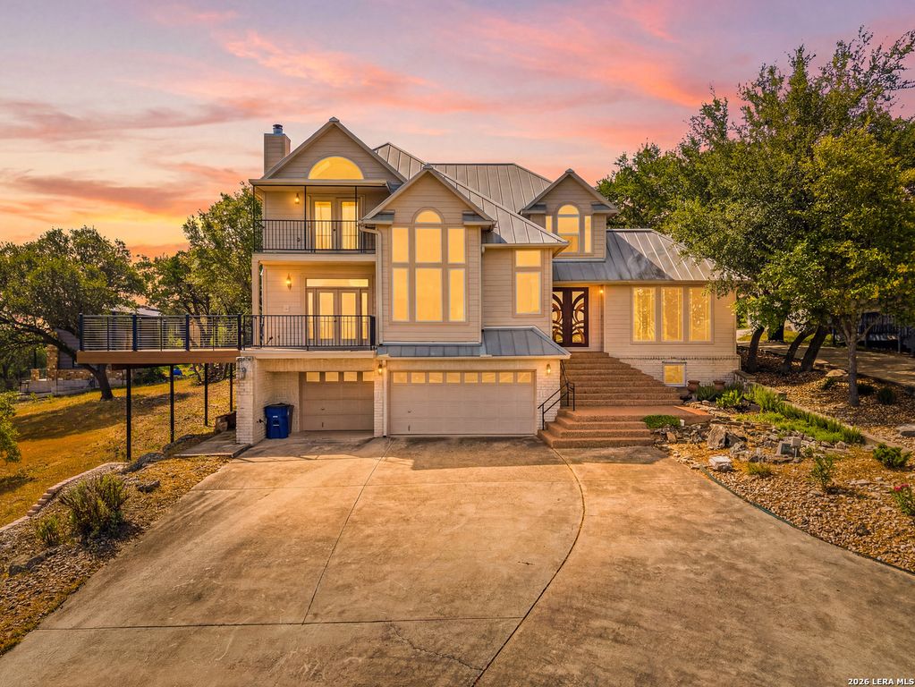 2417 CONNIE DR, Canyon Lake, TX 78133