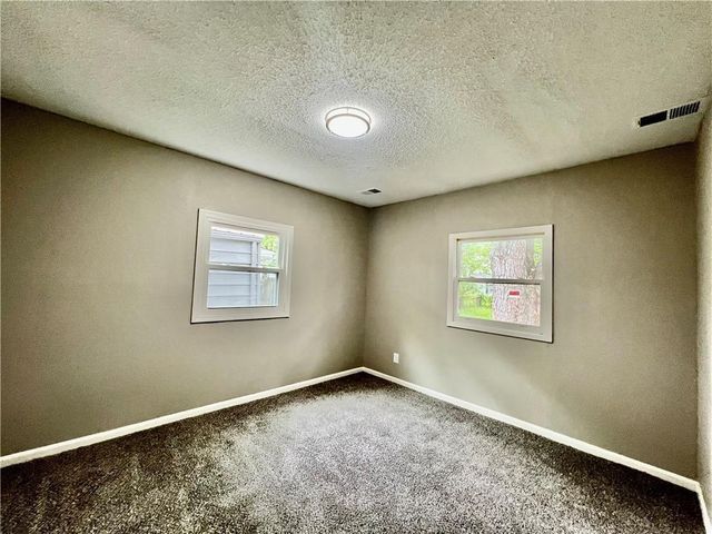 8416 Greenwood Road, Raytown, MO 64138