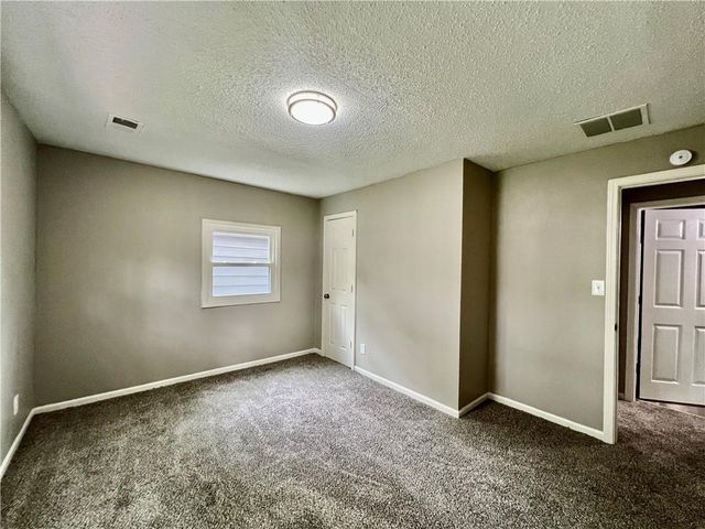 8416 Greenwood Road, Raytown, MO 64138