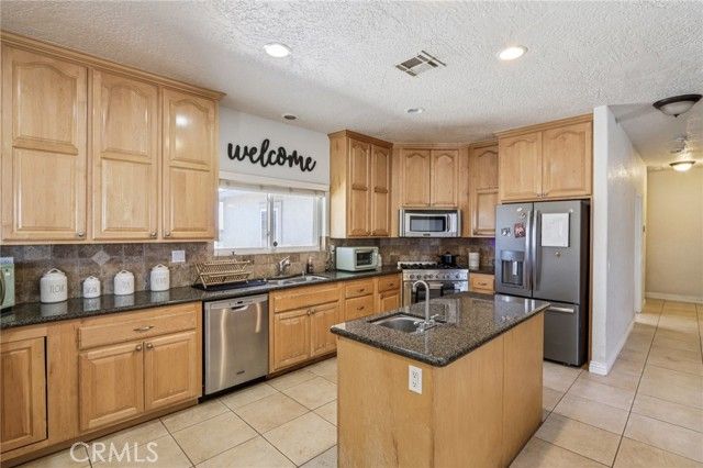 8294 Aster Road, Oak Hills, CA 92344