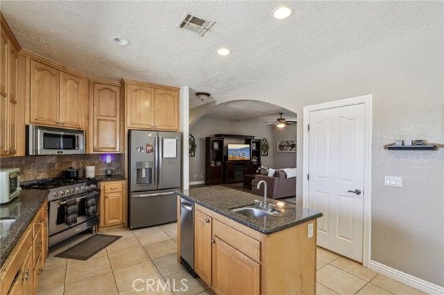 8294 Aster Road, Oak Hills, CA 92344
