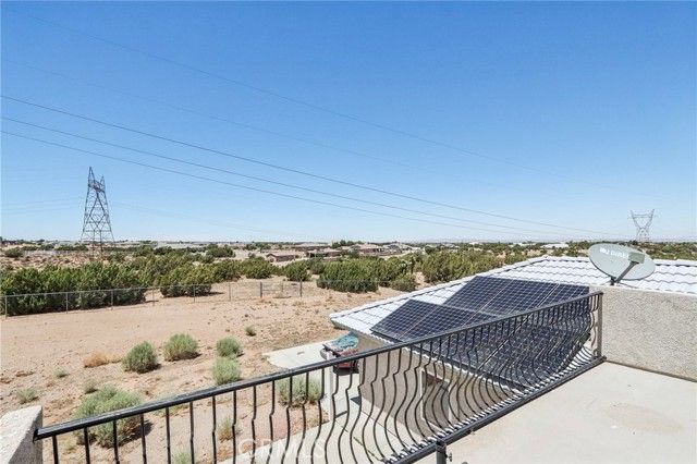 8294 Aster Road, Oak Hills, CA 92344