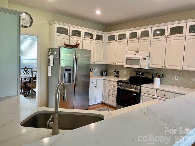 357 Lentz Landing Lane, Nebo, NC 28761