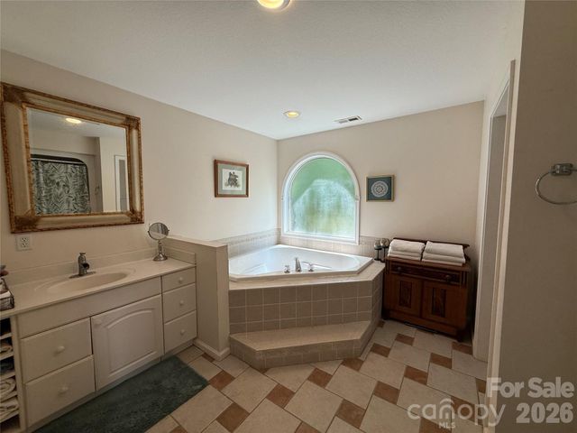 357 Lentz Landing Lane, Nebo, NC 28761