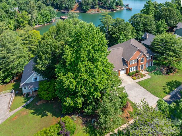 357 Lentz Landing Lane, Nebo, NC 28761