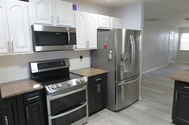 8215 SW 47TH ROAD, Gainesville, FL 32608